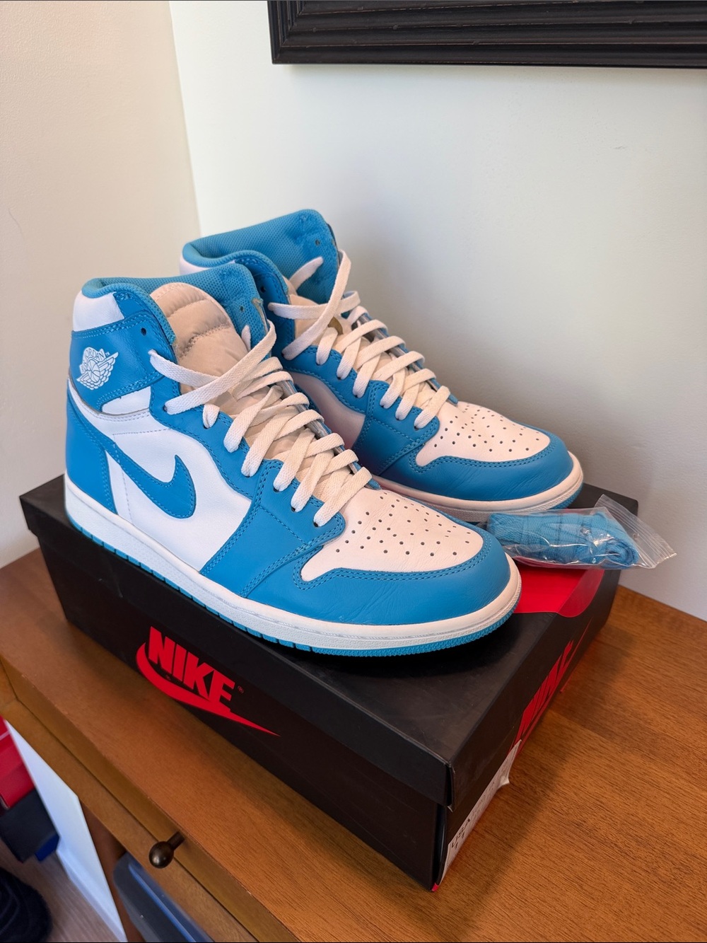 Nike Air Jordan 1 Retro High OG “UNC” - White/Blue
